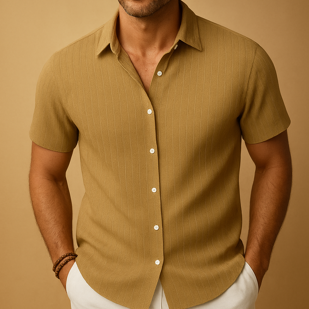 Men's Short Sleeve Summer Shirt with Smart Collar | Lightweight Casual Wear for Warm Weather